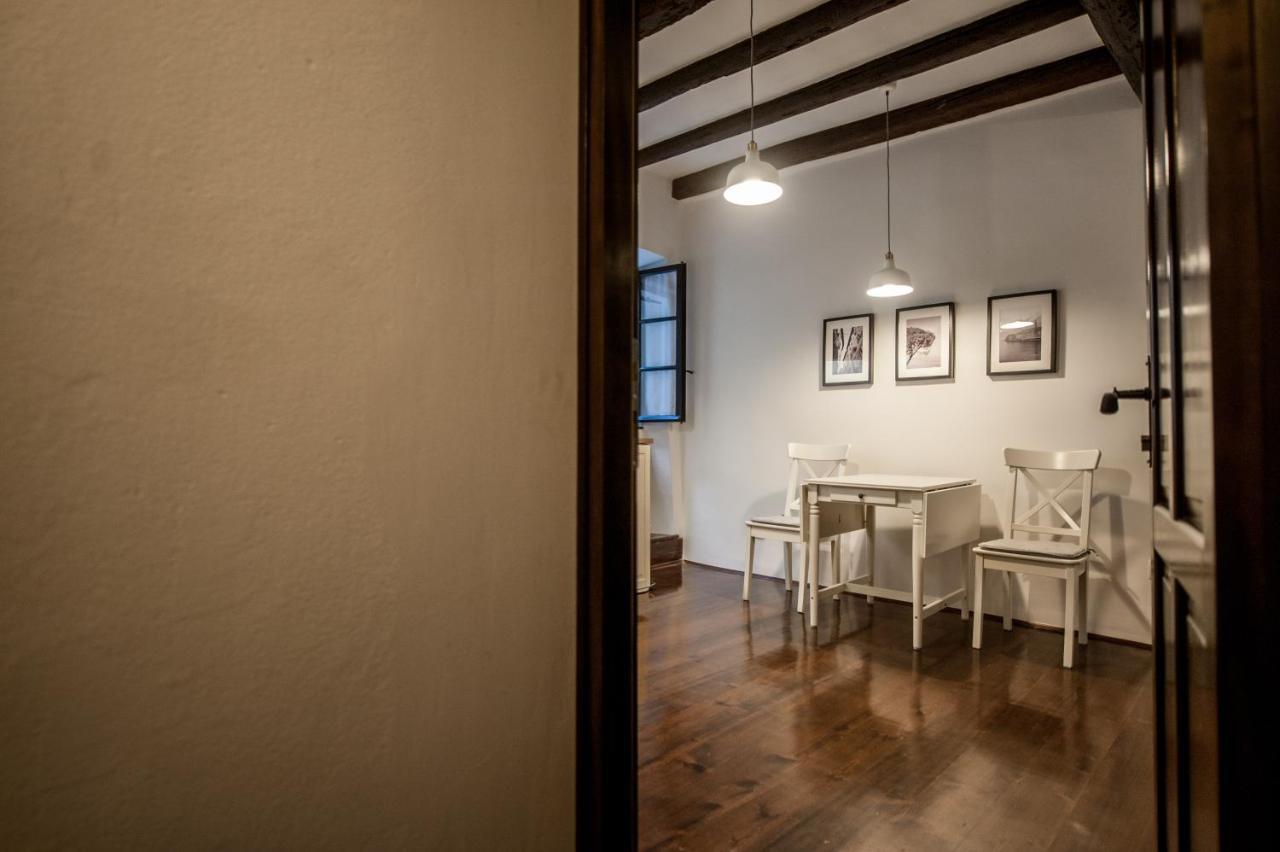 Studio Apartment Casa Di Pietra Rovinj Exterior photo